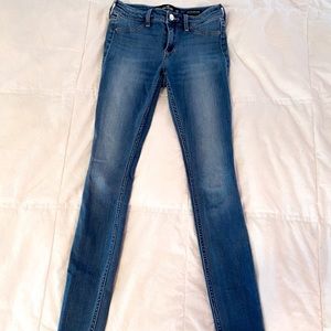 Hollister low rise jeggings